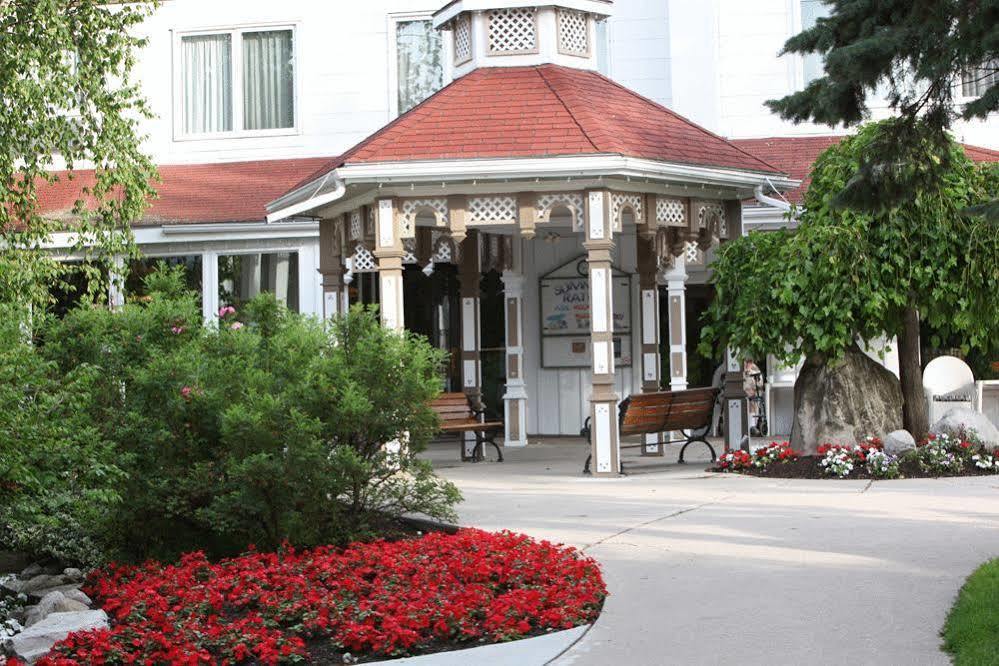 Fern Resort Orillia Exterior photo